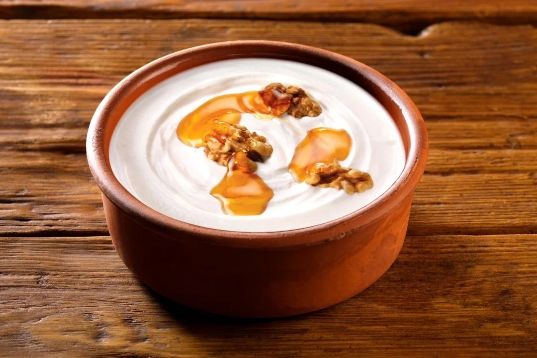 Yogurt with honey and nuts