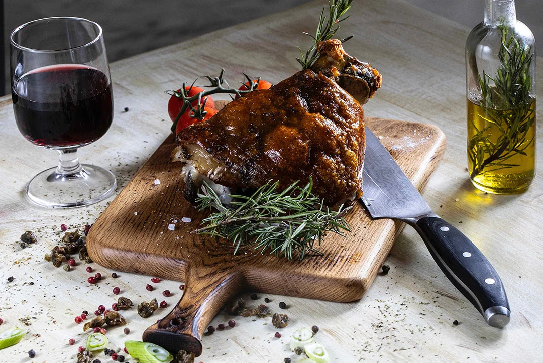 Celebrating Tsiknopempti with Pork shank